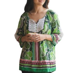 Crown & Ivy Green and Pink Women's Top with Lace Detail. Medium.